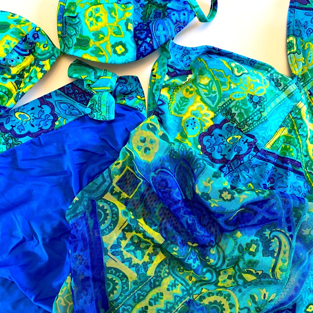 4 Pc Swim Set - Bikini Top Size 14 Tankini  & Bottoms Size 16 & Wrap -Never Worn